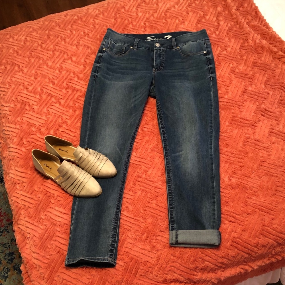 Seven tummyless indigo blue jeans. Like new.